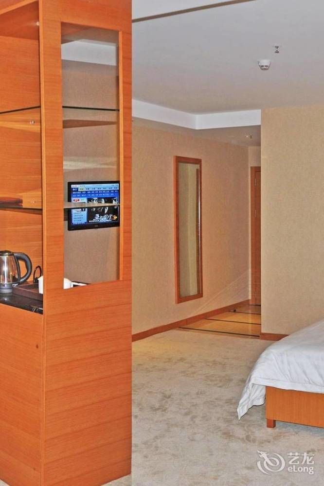 Shenzhen Huamao Aviatic Hotel Dış mekan fotoğraf