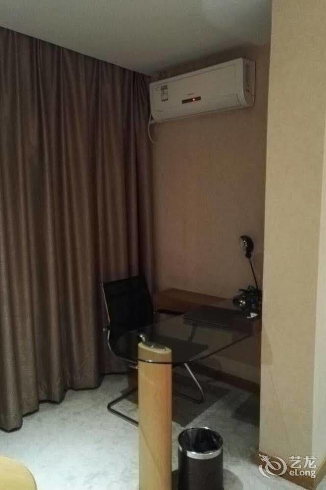 Shenzhen Huamao Aviatic Hotel Dış mekan fotoğraf